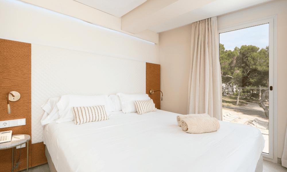 Junior Suite with Sea View Melbeach Hotel & Spa Canyamel Junior Suite with Sea View Melbeach Hotel & Spa Canyamel