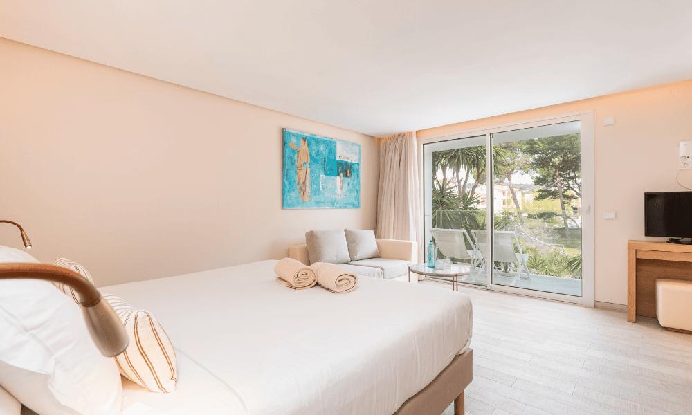 Double Room Superior with lateral Sea View Melbeach Hotel & Spa Canyamel Double Room Superior with lateral Sea View Melbeach Hotel & Spa Canyamel